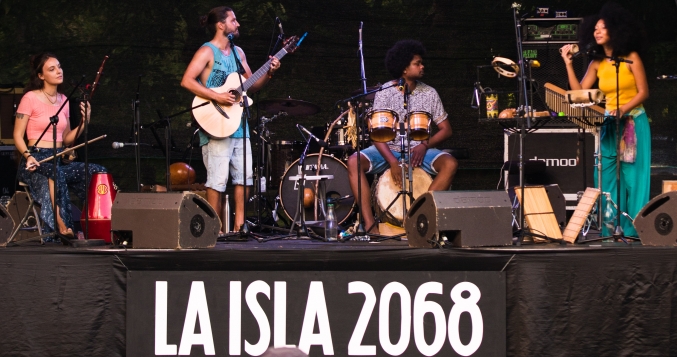 LA ISLA 2068