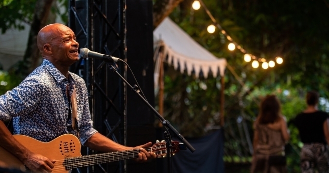 DREAMERS, La Garden Party