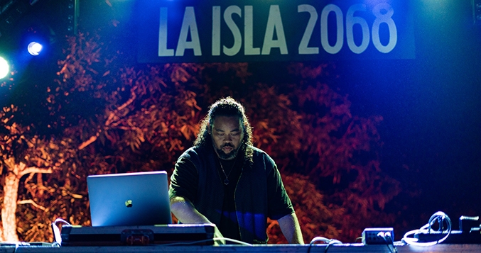 LA ISLA 2068 #5